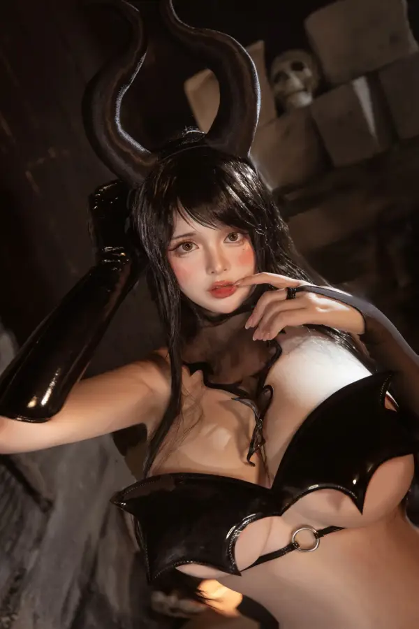 黑丝魅魔 这个COSER真是极品啊-Vambase社区
